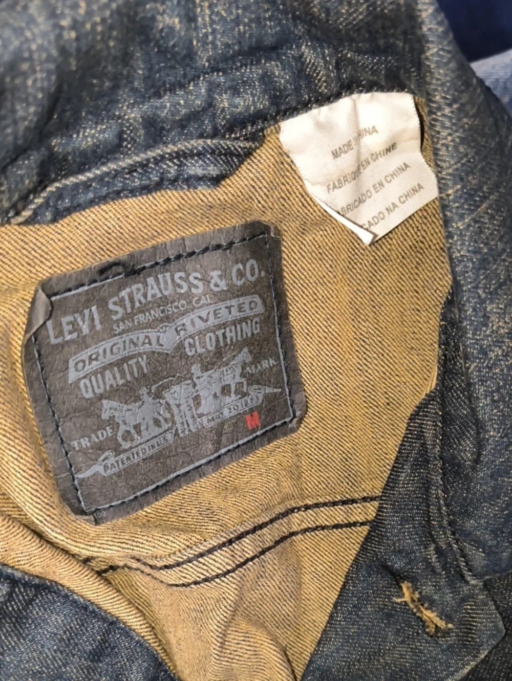 Levi's Men's Button Front Cotton Denim Trucker Jean Jacket Blue Black Medium